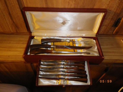 9-pc Sheffield Eng, E Parker &amp; Sons Cutlery/Steak Knife Set-Trade Mark 3709-OrgB