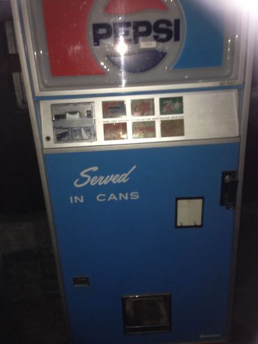 vendo soda machine not in working condition