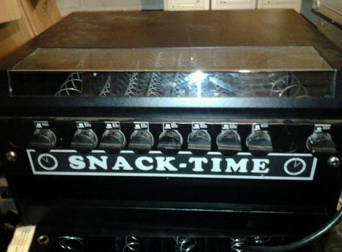 Vintage snack time vending machine with keys