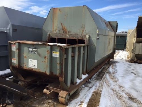 TRASH, GARBAGE, RECYCLING 30YD MARATHON  SELF CONTAINED COMPACTOR