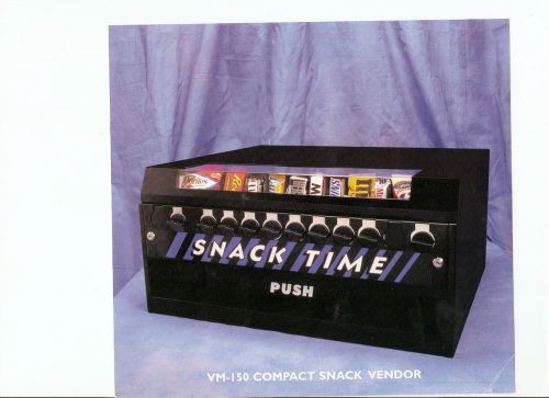 Tabletop snack vending machine