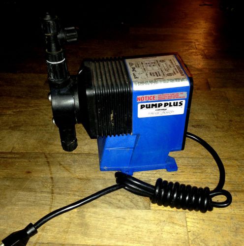 Plusatron electronic metering pump ser e mod le13sa-ptc1-na001 for sale