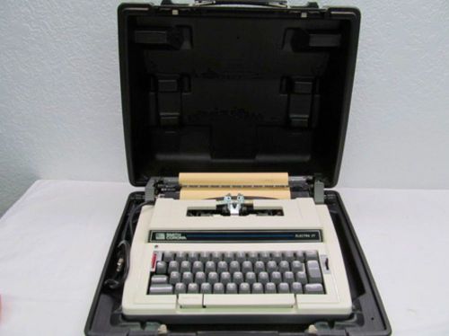 Smith Corona Electra XT electric typewriter with case nice