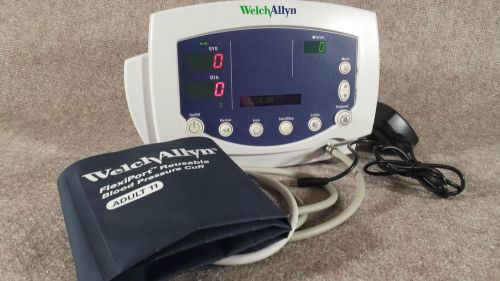 Welch Allyn Patient Monitor 53000 NIBP, New Battery