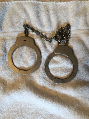 Used Peerless Handcuff Co. 1 Leg Irons Shackles Restraints With Key