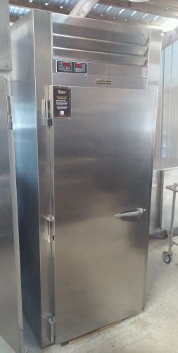 Traulsen RPP132L-FHS Roll In Heated Proofing Proofer Cabinet