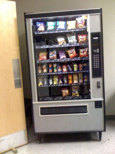 Large Snack Vending Machine USI 3015A  #EVS68