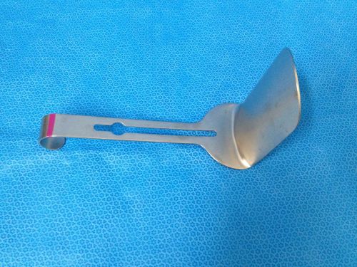 V Mueller Abdominal Retractor Blade