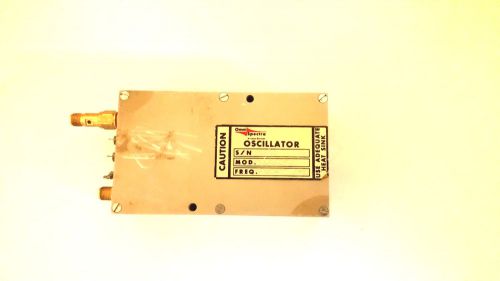 Omni Spectra Oscillator S/N101 MOD. A30337 FREQ.8.-0-124011z