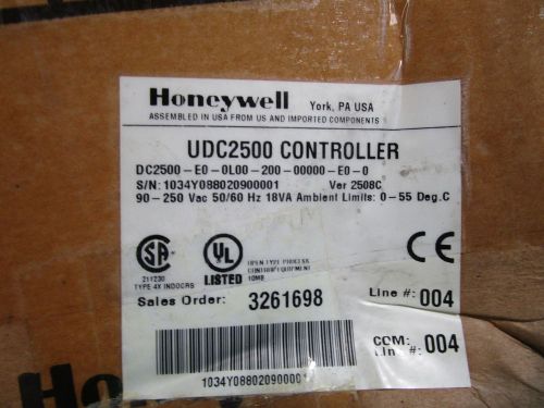 HONEYWELL TEMPERATURE CONTROLLER DC2500-E0-0L00-200-00000-E0-0 *NEW IN BOX*