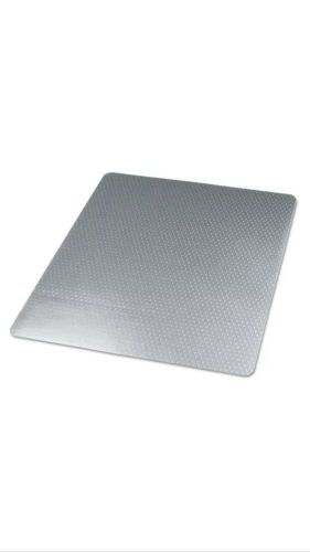 Universal Cleated Medium/Low Pile Chair Mat  - UNV56808