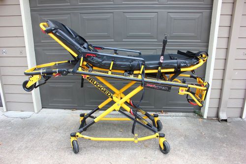 Stryker mx-pro r3 6082 600lb ambulance stretcher w/ o2 holder iv pole cot for sale