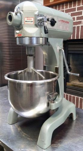 AMERICAN EAGLE AE-20 20 QUART DOUGH MIXER WITH BOWL AND FLAT BEATER