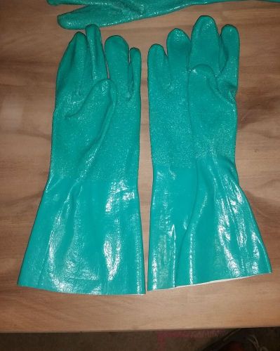 24 Pair Nitrile Rugged Chemical Resistant Gloves 12&#034; Green Size 9 NEW