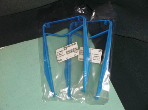 Qty. 2 Fluoroware Squeeze Handles PA-031; PP