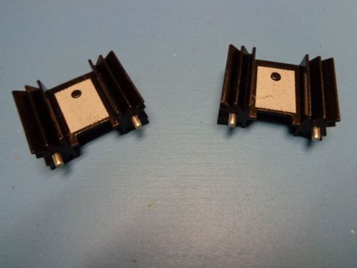 2) aavid thermalloy 533002b02551 to-220 black anodized vertical heatsink no clip for sale