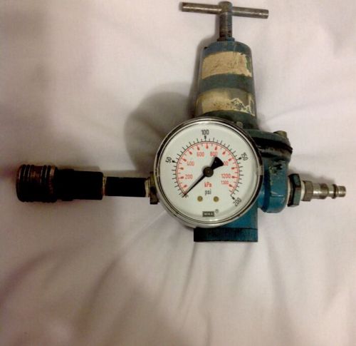 WIKA 200 PSI Pressure Gauge  REGULATOR CUPLINGS ON/OFF (USED/UNTESTED) GUC!