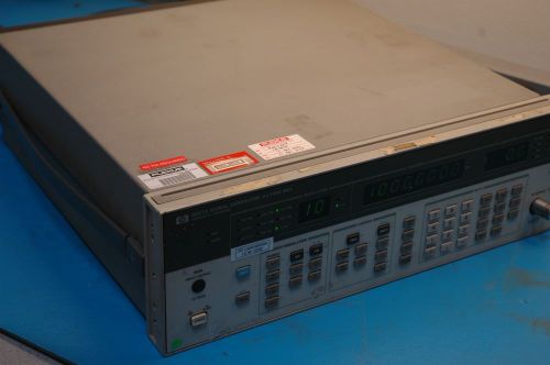 HP Agilent 8657A signal generator 0.1 1040MHz synthesized opt 002 rear panel con