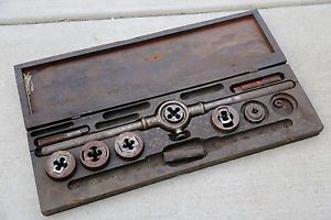 Vintage Antique Wells Brothers &amp; Co. Little Giant Tap and Die Set Tool Wood box