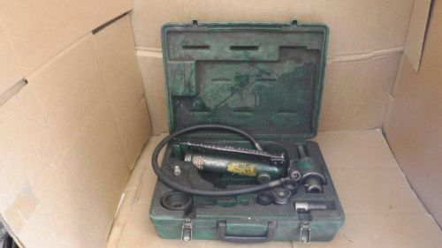 GREENLEE 767HYDRAULIC KNOCKOUT PUNCH PUMP &amp; RAM W/ PUNCHES - CONDUIT CUTTER  ((