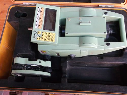 Leica TCR1105  TCR 1105 total station reflectorless,  Nomad controller, case