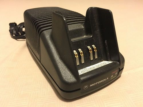 Motorola charger for xts 2500, xts 3000, xts 5000, ht1000, mt 2000, mts series for sale