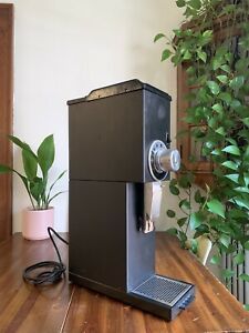 Bunn G3 HD Commerical Coffee Grinder. Black. Pre-owned.