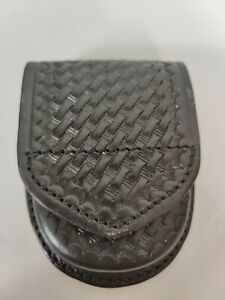 Aker Leather 500 Handcuff Case Basket Weave Black