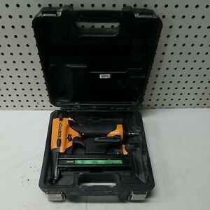 Bostitch SX1838 Staple Gun 18 Gauge Crown Stapler Air Tool &amp; Case UNTESTED COOL