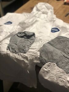 2 New Tyvek Bunny Suits Large with Hood and Feet