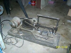 METAL CUTTING HACKSAW antique works well,uses 18