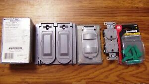 NEW BWF Weatherproof Outdoor Electrical Receptacle &amp; Switch Covers Five Pieces