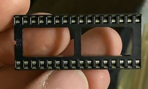 25 New 32 PIN DIP IC Sockets - Solder - Through Mount