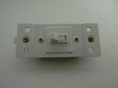 Cheetah 6020-w 15amp 4 way toggle(wall) switch box of 10 (1004) for sale