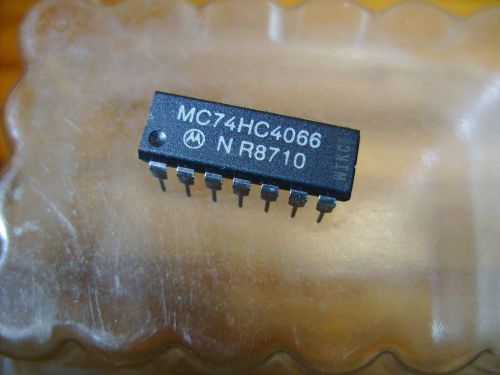 Motorola MC74HC4066  Quad Analog Switch, Multiplexer/Demultiplexer,U.S. supplier