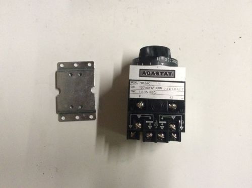 OMRON Agastat Timing Relay Motor Timer Model No. 7012-AC 1.5 Seconds - 15 Second