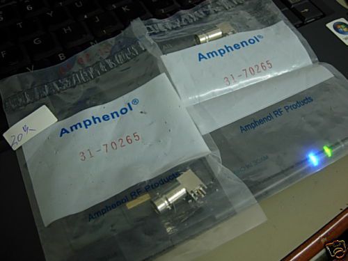 amphenol 031-70265 Mini-BNC Plug 75ohm receptacles