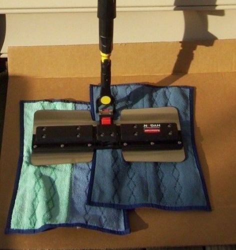 Rubbermaid 1791677 pulse 2 side microfiber system w/ both 1791678 &amp; 1791679 mops for sale