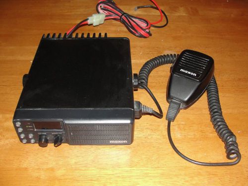 Maxon SM-4450SC 16-Channel UHF Mobile Two-Way Radio 40 Watt with Handset Mic