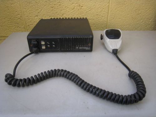 Motorola MaxTrac D44MJA73A5CK Mobile Radio UHF 2CH 449-470MHz w/ HMN 1056D Mic