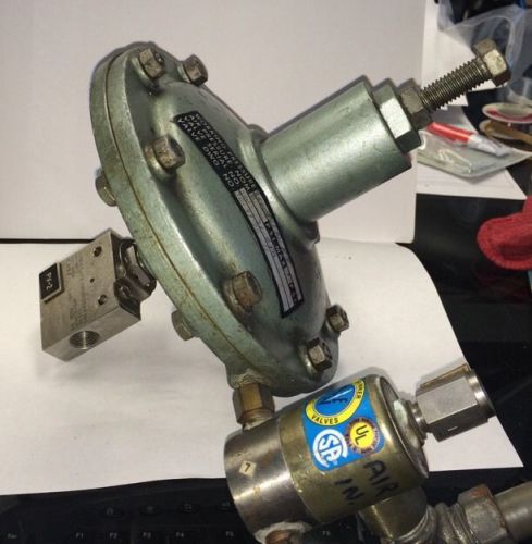 Autoclave Engineers SW 6071 control valve w/ pneumatic actuator