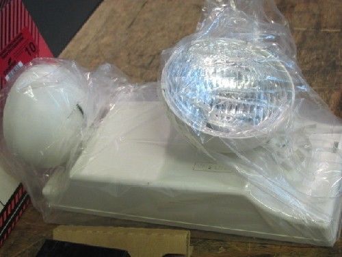 COOPER SURE-LITES CC5WH CONTRACTOR&#039;S CHOICE EMERGENCY LIGHT (NEW IN BOX)