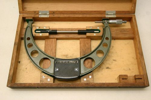 Mitutoyo Micrometer No 103-224 Range 10&#034; to 11&#034; with Standards .0001