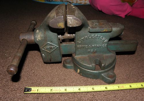 Littlestown Littco Bench Vise No. 900 HDWE &amp; Foundry Co. 3&#034; wide USA Made!!