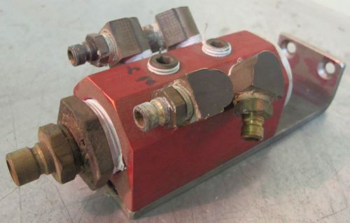 Cito Manifold, Red, Type M-4. 4-4 BCD 6-1/4&#034; Inlet, 3/4&#034; Inlet