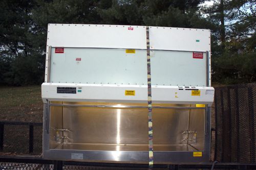 Working! baker sterilgard biological / chemical fume hood class ii type a/b3 for sale