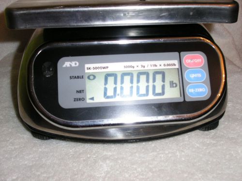 A &amp; D SK-5000WP Titan 5000g x 2g / 11LB Scale Stainless Steel LCD Food Balance