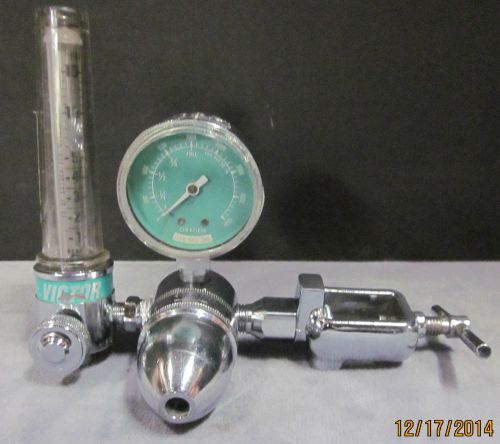 Victor oxygen regulator with flow valve and yoke for sale