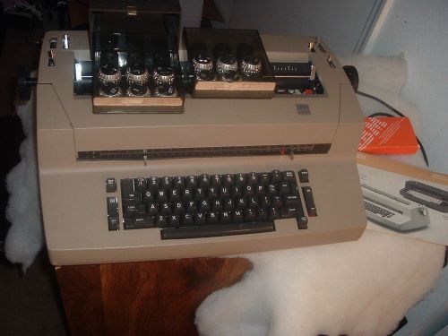 IBM Selectric II Electric Correcting Typewriter With 12 Font Balls Manual Ribbon