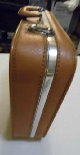 TOWNE Briefcase Vintage Faux Leather Butterscotch Brown Attache Keys Dividers